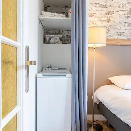Apartament Secteur Gare Et Gem: 2 Pieces - Fibre - Confort +